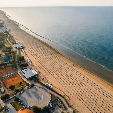 Villa Charming Terraced Bibione
